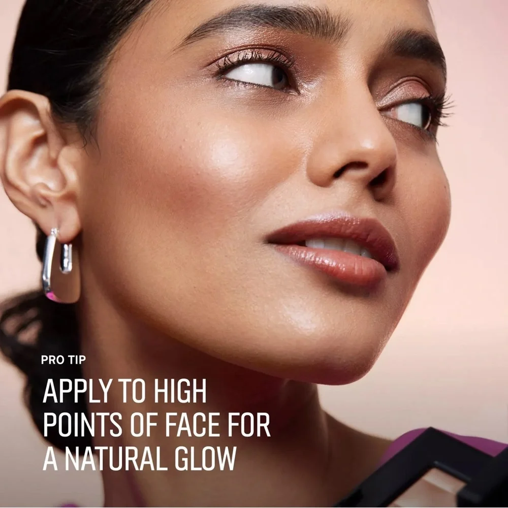 Bobbi Brown Pink Glow Highlighting Powder .28oz